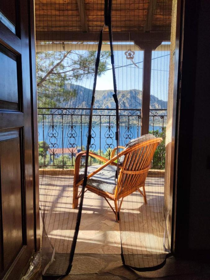 Lagoon Dreamhouse Vouliagmeni Lake Bagian luar foto